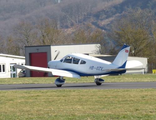 SmallAircraft-HB-OZV-01