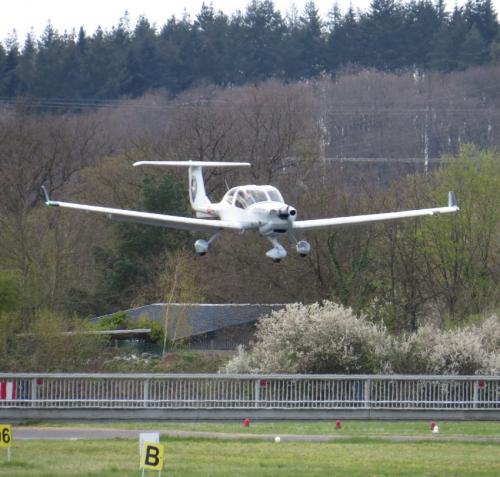 SmallAircraft-HB-SGV-01
