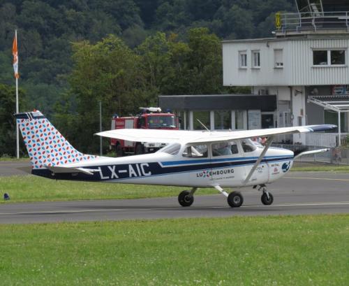 SmallAircraft-LX-AIC-03