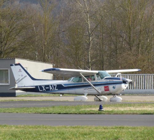 SmallAircraft-LX-AIZ-01