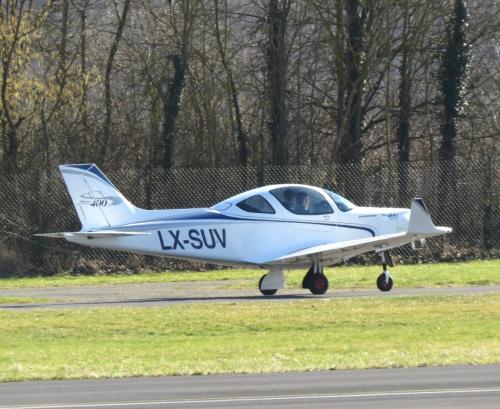 SmallAircraft-LX-SUV-02