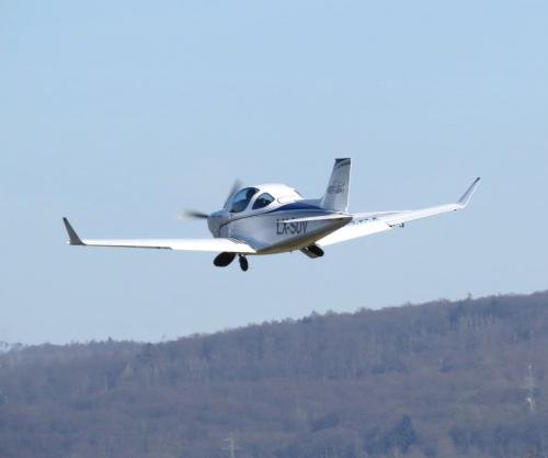 SmallAircraft-LX-SUV-03
