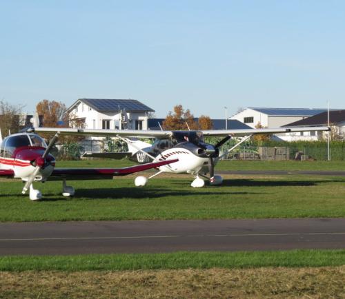 SmallAircraft-N203DB-01