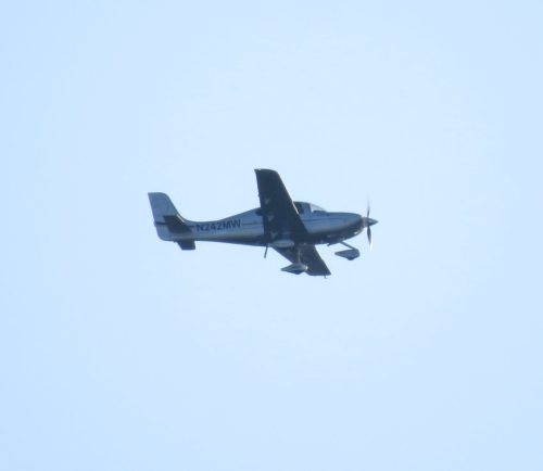 SmallAircraft-N242MW-01