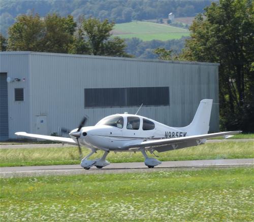 SmallAircraft-N985EK-01
