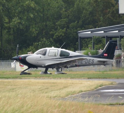 SmallAircraft-OE-DES-06