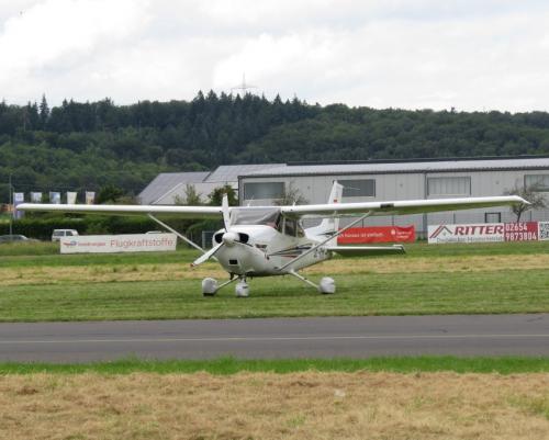 SmallAircraft-OE-KHI-03
