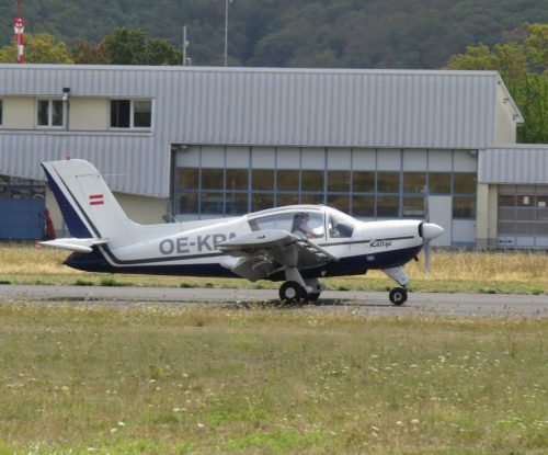 SmallAircraft-OE-KPA-04