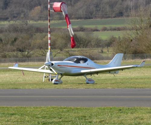 SmallAircraft-OO-H74-03