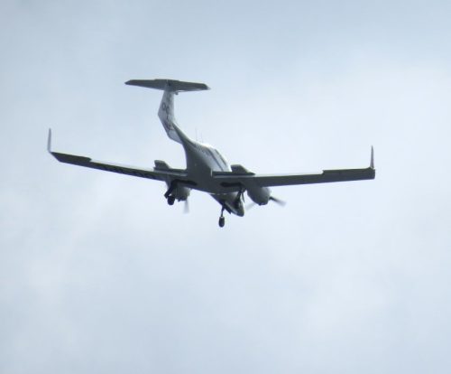 SmallAircraft-OO-IPC-01
