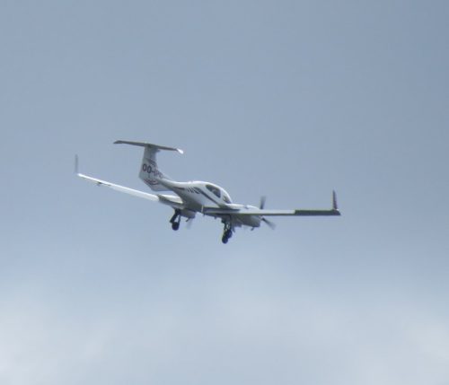 SmallAircraft-OO-IPC-02