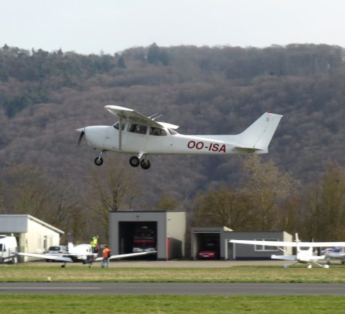 SmallAircraft-OO-ISA-03