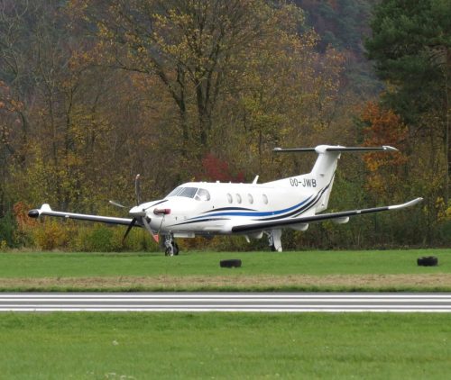 SmallAircraft-OO-JWB-02