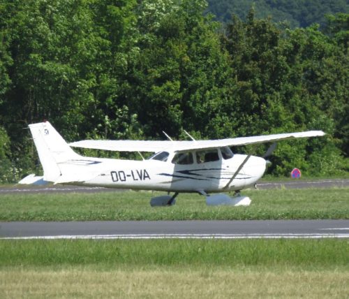 SmallAircraft-OO-LVA-02