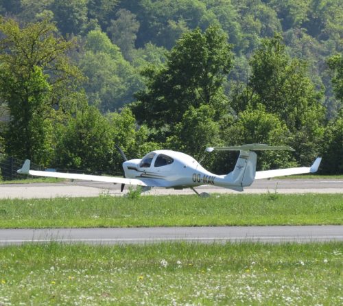 SmallAircraft-OO-MAV-01