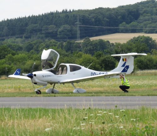 SmallAircraft-OO-SKC-01