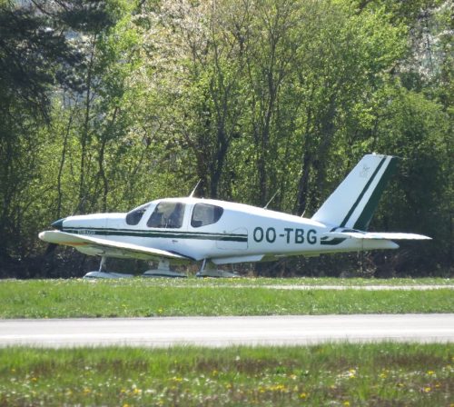 SmallAircraft-OO-TBG-03