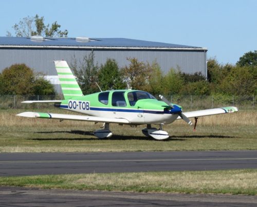SmallAircraft-OO-TOB-01