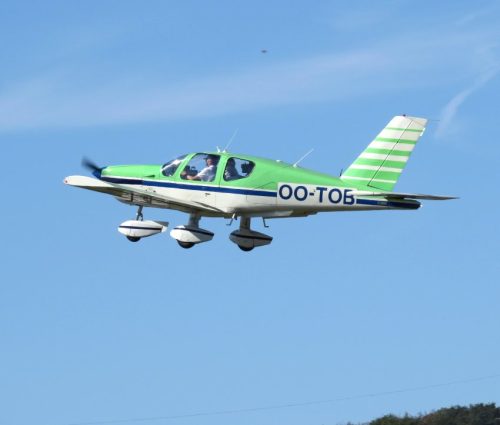 SmallAircraft-OO-TOB-02
