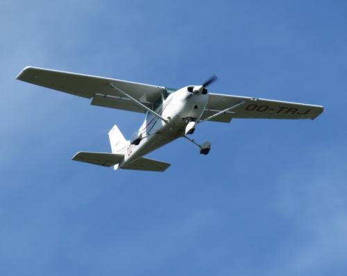 SmallAircraft-OO-TRJ-03