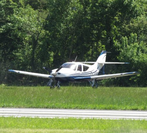 SmallAircraft-OY-EST-04