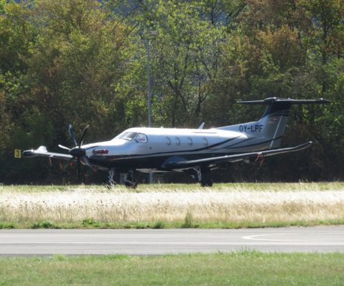 SmallAircraft-OY-LPF-02
