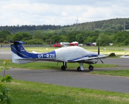 SmallAircraft-OY-RZE-01