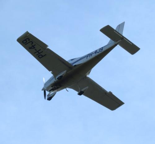 SmallAircraft-PH-4J9-01