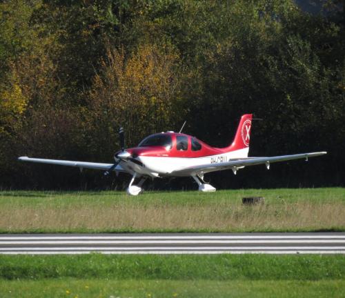 SmallAircraft-PH-CRU-02