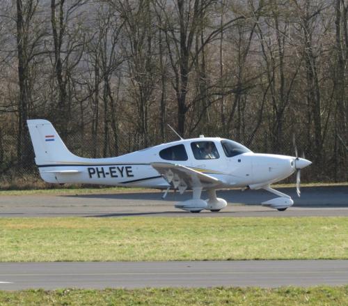 SmallAircraft-PH-EYE-04