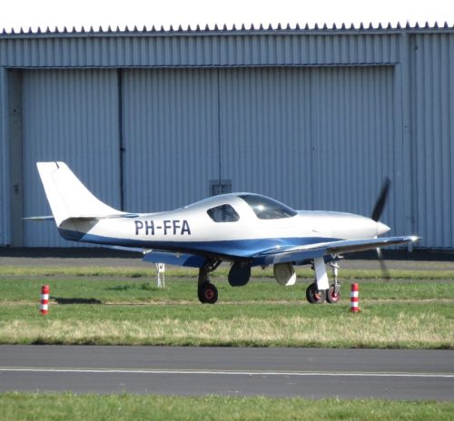 SmallAircraft-PH-FFA-01