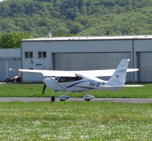 SmallAircraft-PH-GLD-06