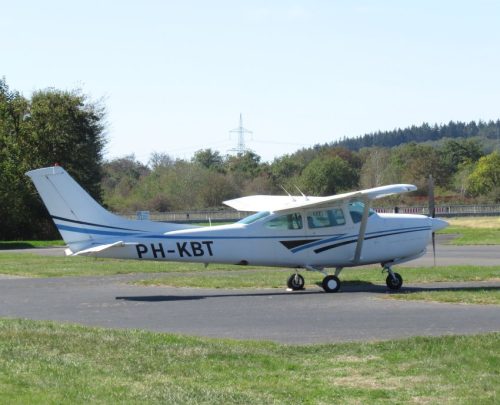 SmallAircraft-PH-KBT-01