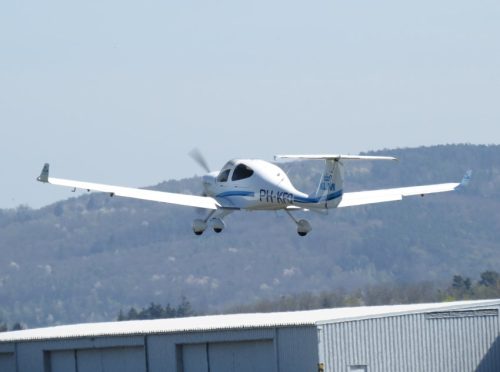 SmallAircraft-PH-KFQ-05