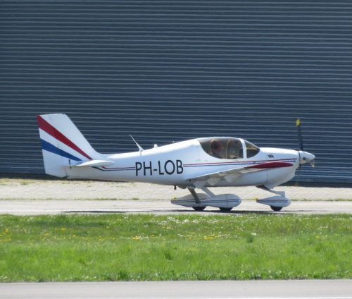 SmallAircraft-PH-LOB-04
