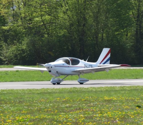 SmallAircraft-PH-LOB-05