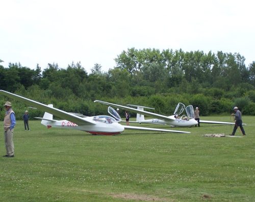 2008 001 MehrereFlugzeuge