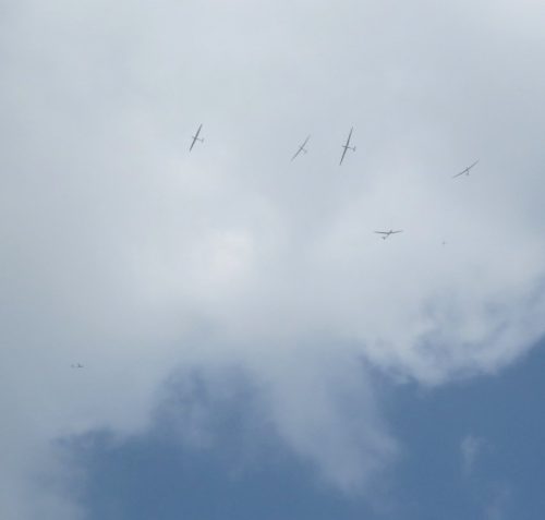 2016 014 MehrereFlugzeuge
