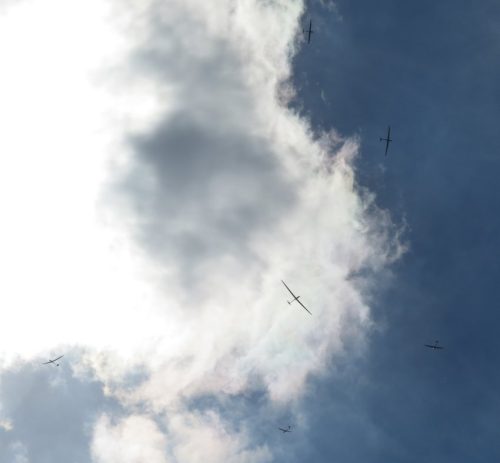 2024 015 MoenchsheideMehrere-Flugzeuge
