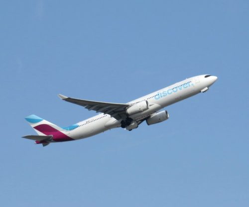 DiscoverAirlines04