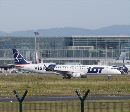 LOTPolishAirlines03