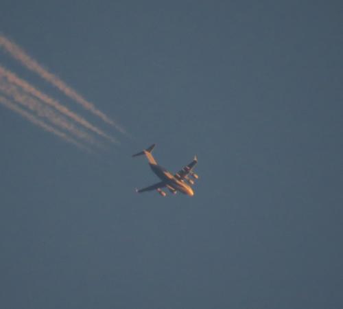 Great-Britain-B-C-17AGlobemasterIII-ZZ175-01