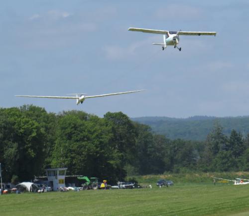 Glider-D-4995-01