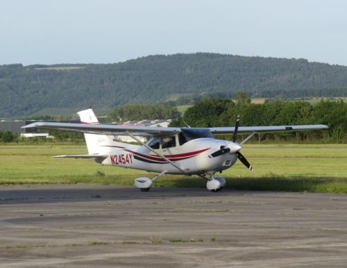 SmallAircraft-N2454Y-02