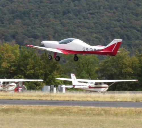 SmallAircraft-OK-CUU52-03