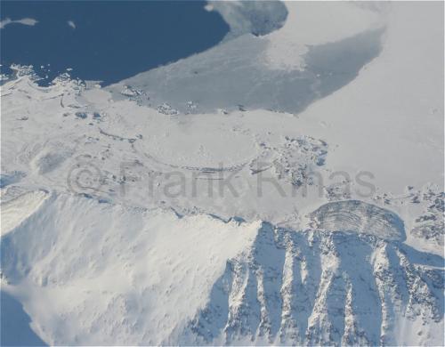 NOR-Svalbard-Aerial2010-9