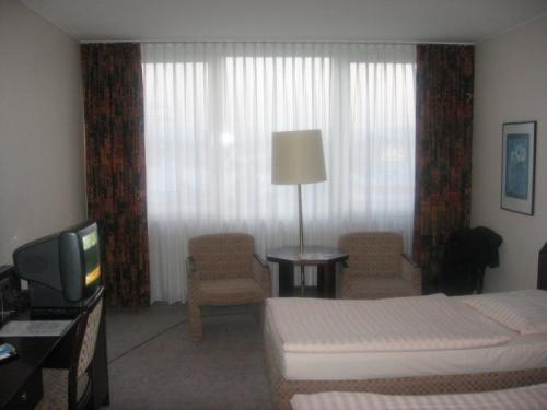 2006HotelAtlas-06