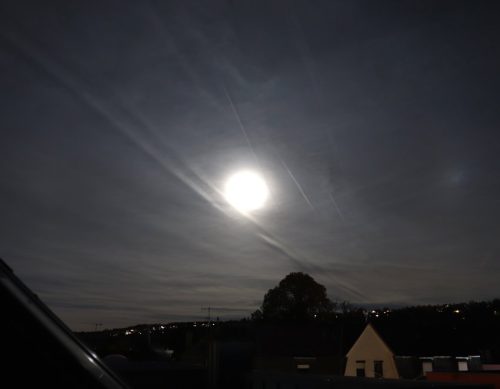 014-04112025-Nebenmond01