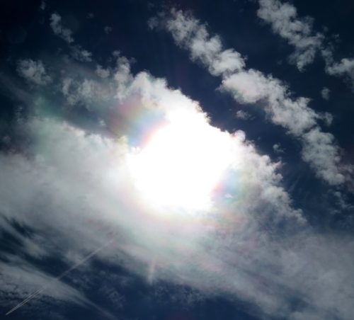 014-05072025-IrisierendeWolken03