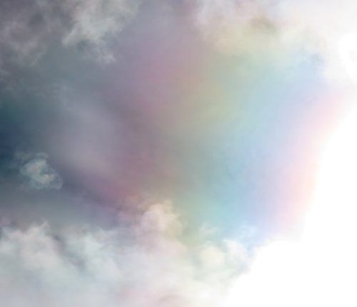 014-05072025-IrisierendeWolken04